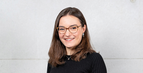 Emily Nicola Kirchlechner, Projektmitarbeiterin mit Schwerpunkt Projektleitung | © FH Kufstein Tirol