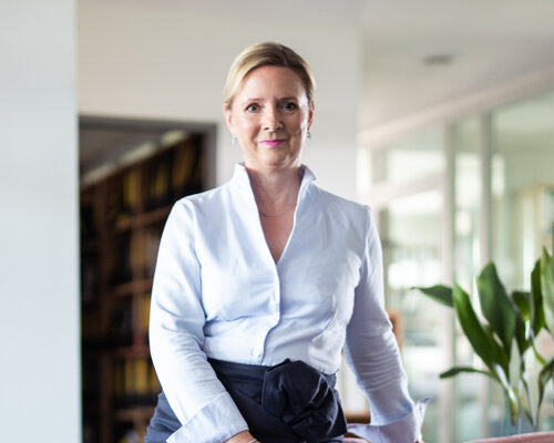 Eva Ringelspacher - Mitglied der Geschäftsleitung, Dr. Wieselhuber & Partner, München, Vortragende beim 14. Internationale Symposium Restrukturierung an der FH Kufstein Tirol | © privat Eva Ringelspacher, Mitglied der Geschäftsleitung, Dr. Wieselhuber & Partner, München, Vortragende beim 14. Internationale Symposium Restrukturierung an der FH Kufstein Tirol | © privat