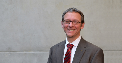 Johannes Lüthi - Professor (FH) für Mathematik & Technische Informatik | © FH Kufstein Tirol Johannes Lüthi, Professor (FH) für Mathematik & Technische Informatik | © FH Kufstein Tirol