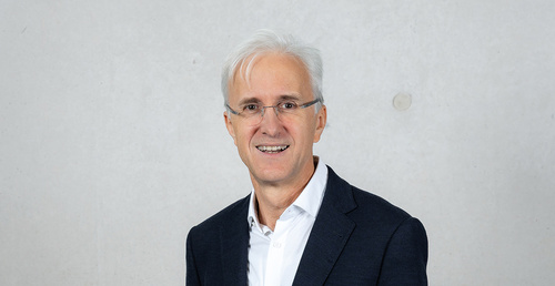 Martin Adam, Studiengangsleiter Bachelor Drone Engineering & AI-based Innovation, Wirtschaftsingenieurwesen, Master ERP-Systeme & Geschäftsprozessmanagement, Smart Products & Solutions, Smart Products & AI-driven Development; FH Kufstein Tirol | © FH Kufstein Tirol